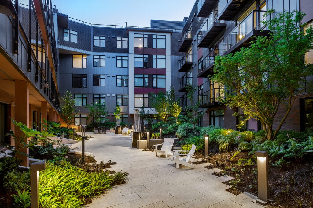 Luxury Apartments - Boardwalk Kirkland