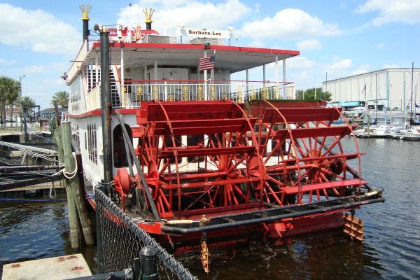 Paddlewheeler Barbara Lee, Sanford, Florida