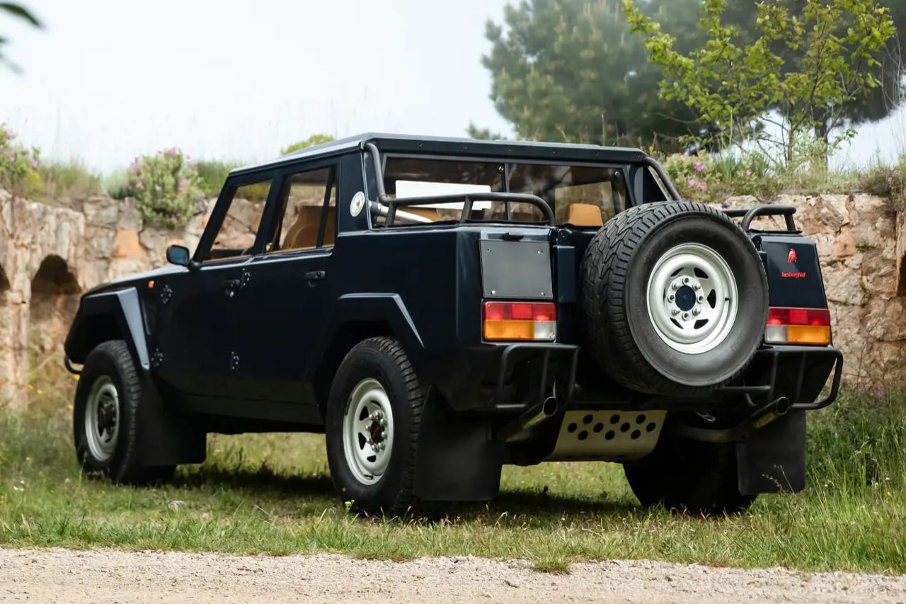 Lamborghini LM002 | Photo: RM Sotheby's