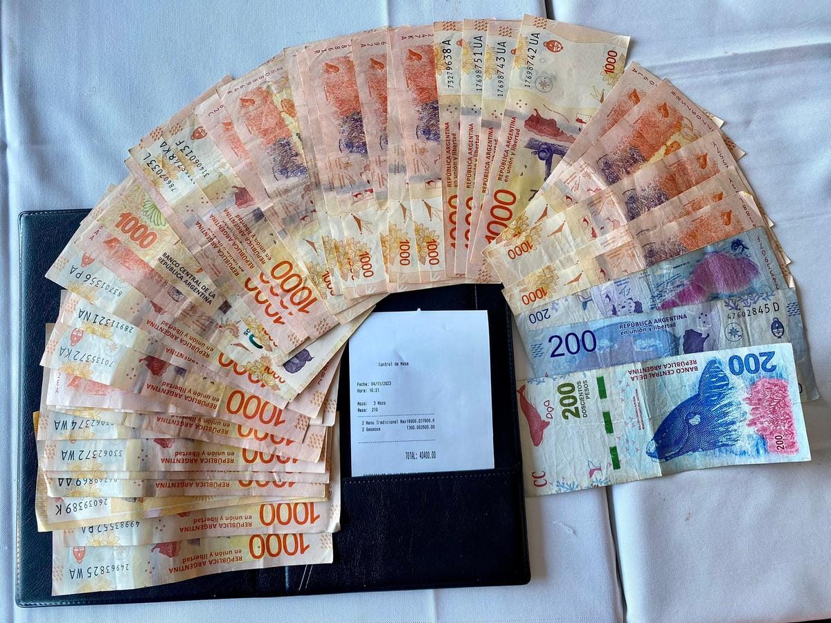 A fanned out paper money

Description automatically generated