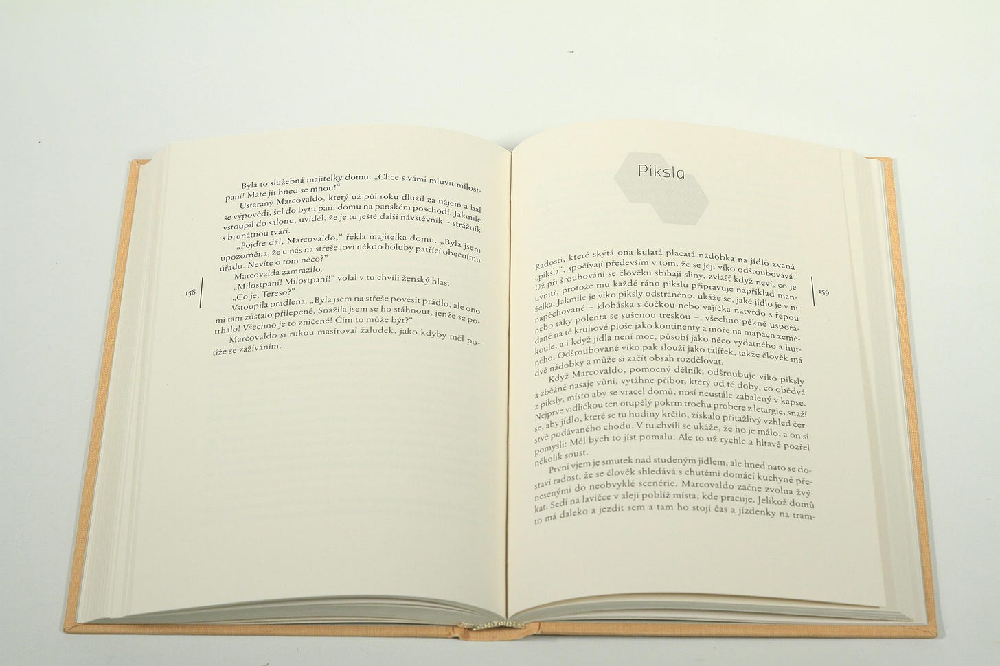 Italo Calvino, (1958, 1970), Nesnadné idyly, Translation by Kateřina Vinšová, Dokořán, Praha, 2018 [Laboratorio Calvino, Sapienza Università di Roma, Roma. Artforum, Bratislava]