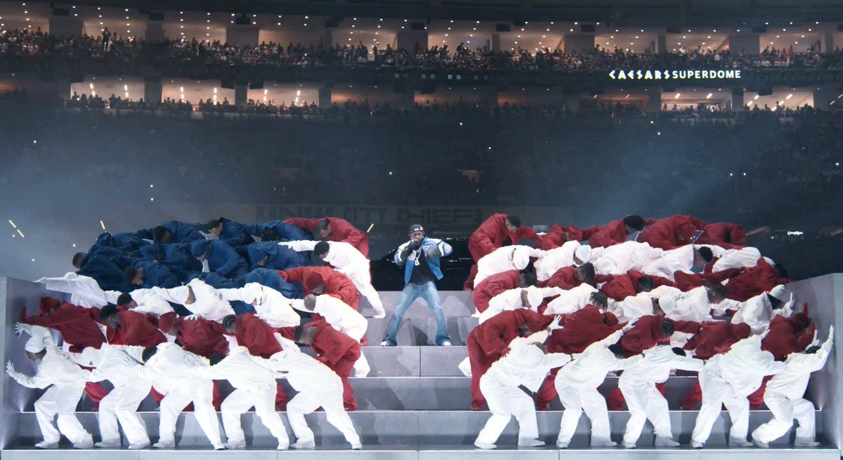 Fans love Kendrick Lamar's use of the American flag during Super Bowl  half-time show