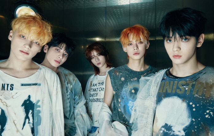 Tomorrow X Together by BIGHITMUSIC