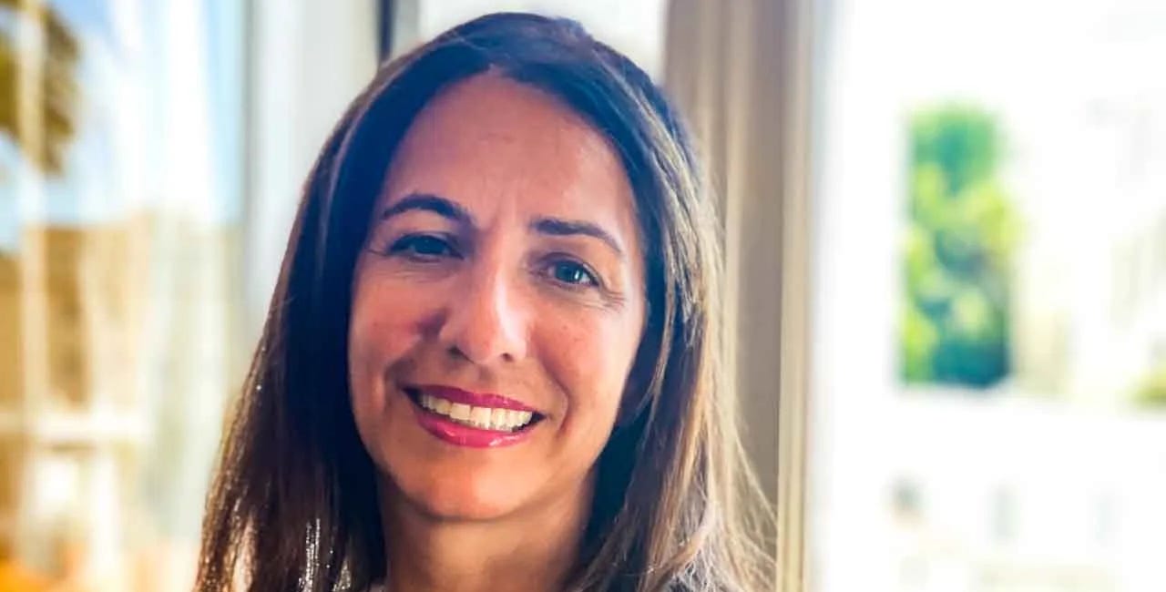 Podcast: Buying an Apartment in Paris