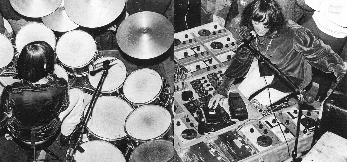 High Times: Onboard the ill-fated jet that was Silver Apples' Contact —  proxy music