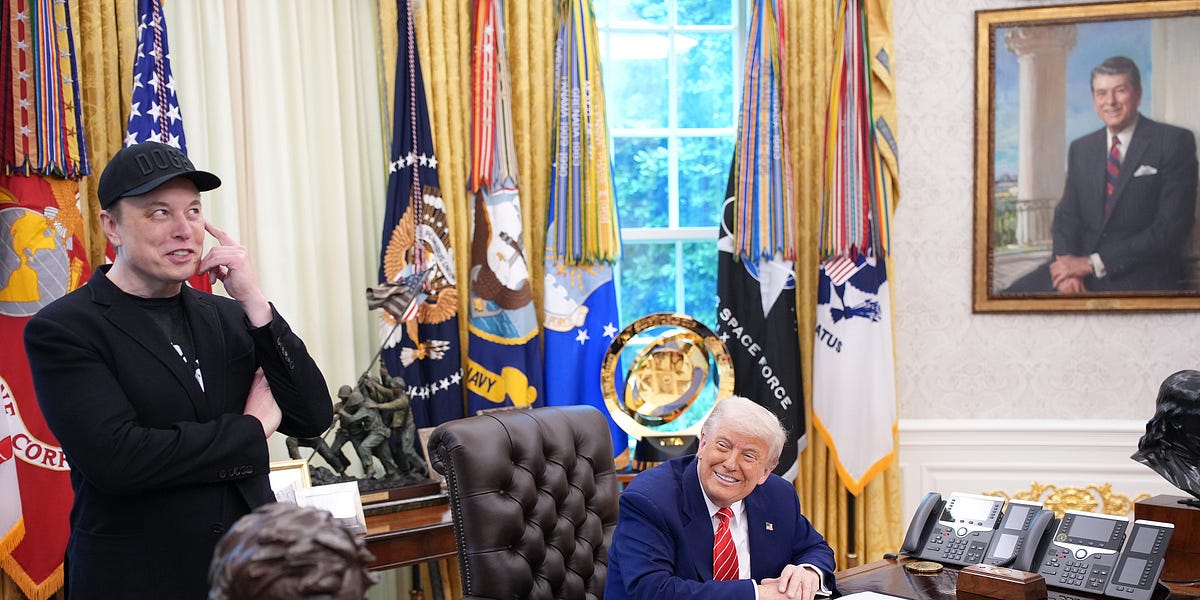 Hezbollah commander killed in Israeli airstrike; U.S. reportedly readies for covert action in Venezuela; Musk's DOGE quietly dissolves