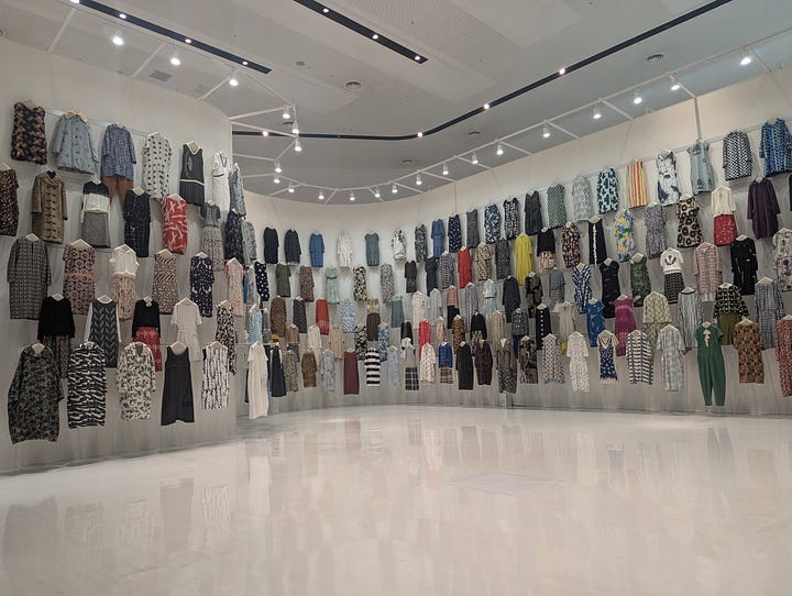 Working at the Google Startup Campus, wandering around stationary stores, and visiting the Mina Perhonen exhibition at the Dongdaemun Design Plaza