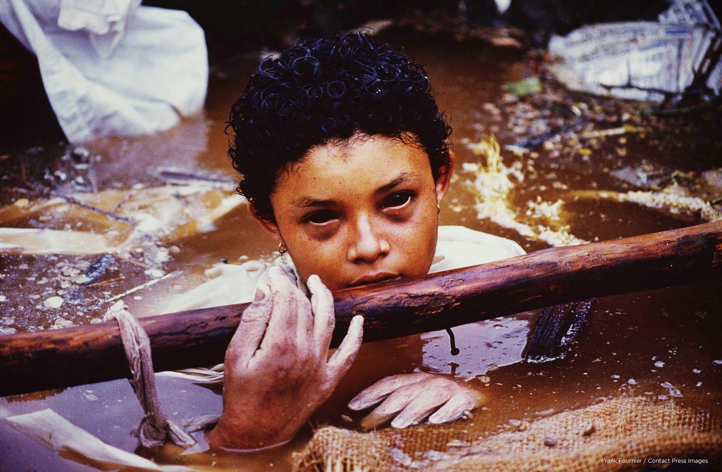 Omayra Sánchez Garzón (August 28, 1972 – November 16, 1985) was a Colombian girl trapped and killed by a landslide when she was 13 years old. Omayra Sánchez Garzón (August 28, 1972 – November 16, 1985) was a Colombian girl trapped and killed by a landslide when she was 13 years old.