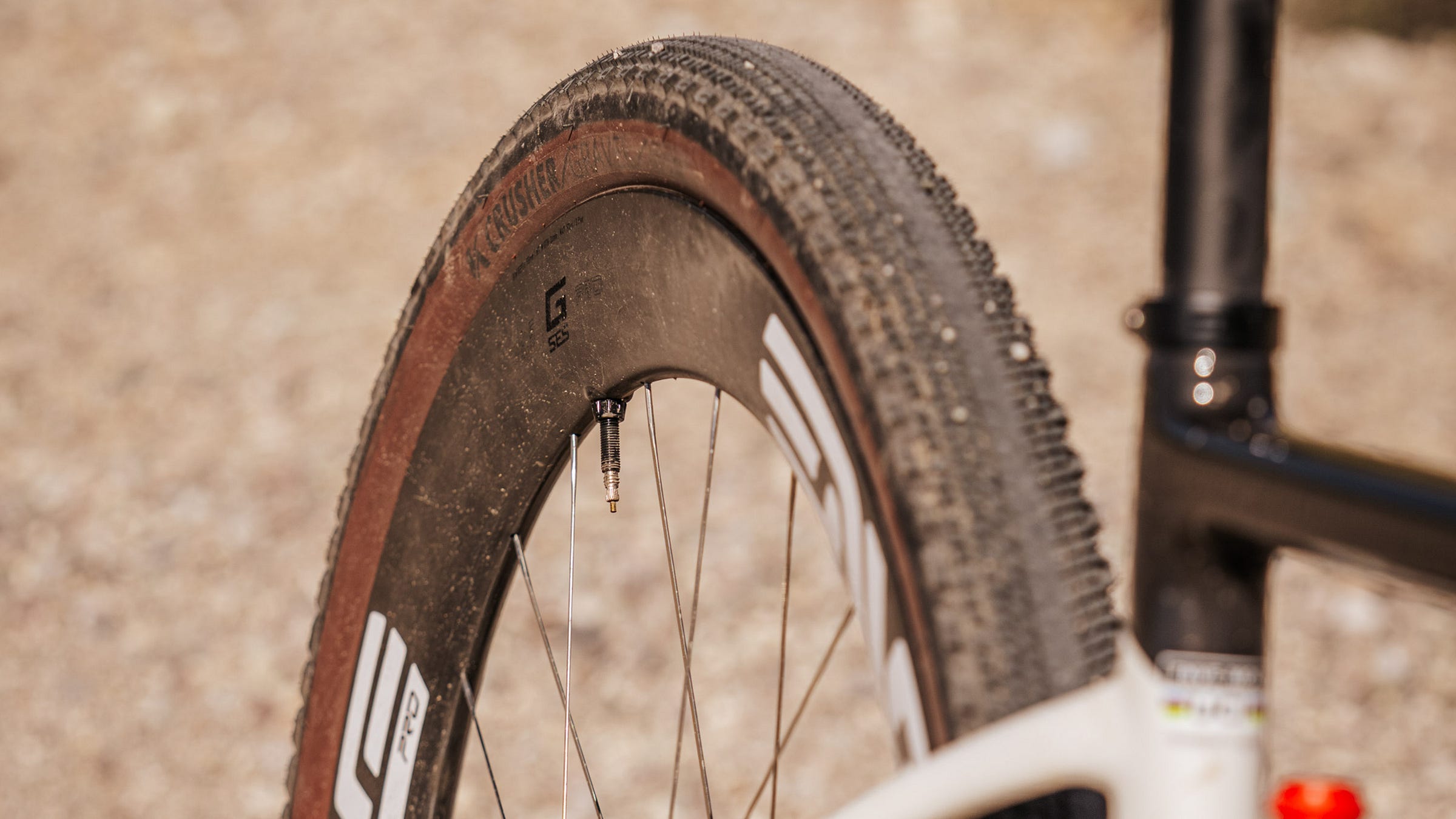Enve G-Series SES gravel wheels rear rim profile
