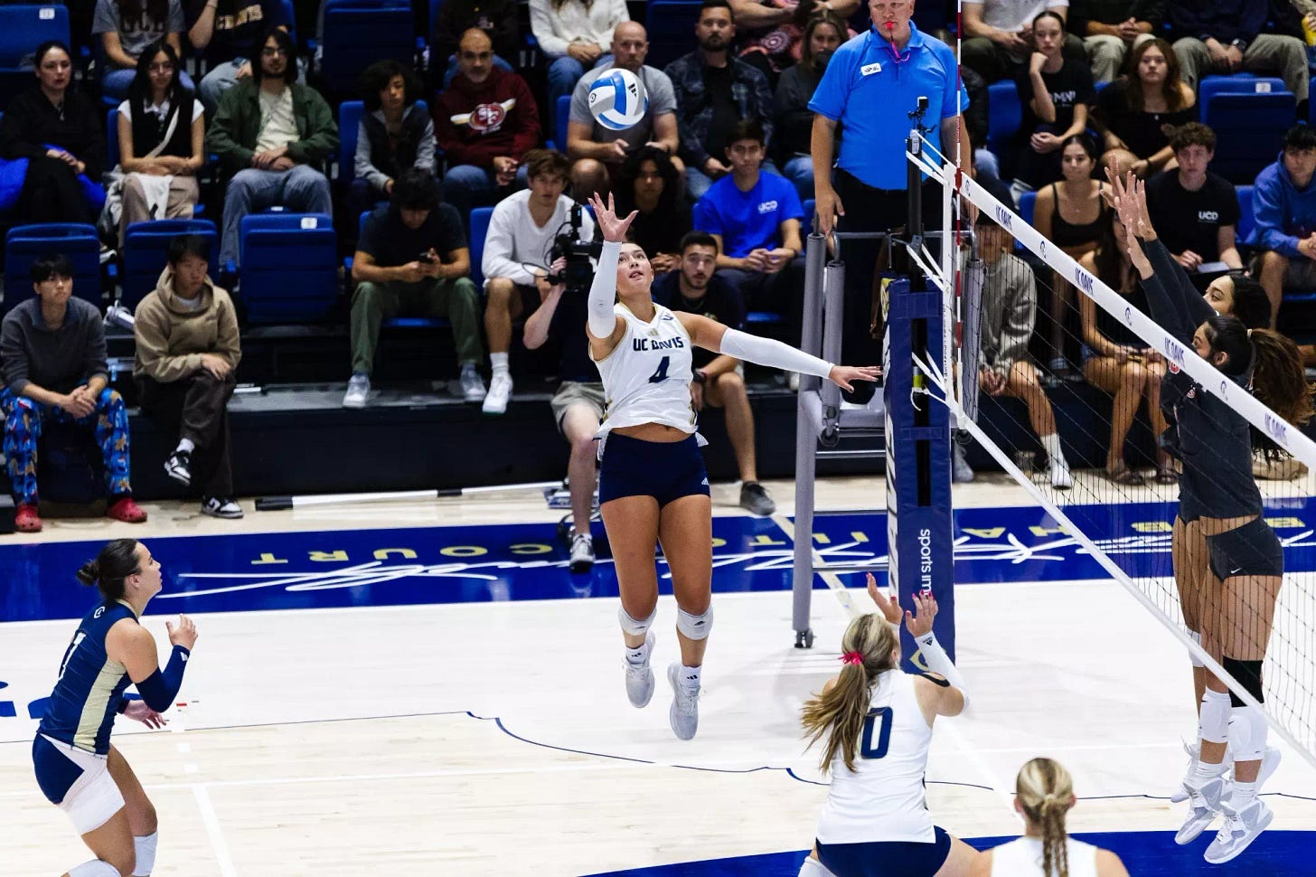 Aggie Win Streak Snapped In Five-Set Heartbreaker At UC San Diego - UC Davis Athletics Aggie Win Streak Snapped In Five-Set Heartbreaker At UC San Diego - UC Davis Athletics