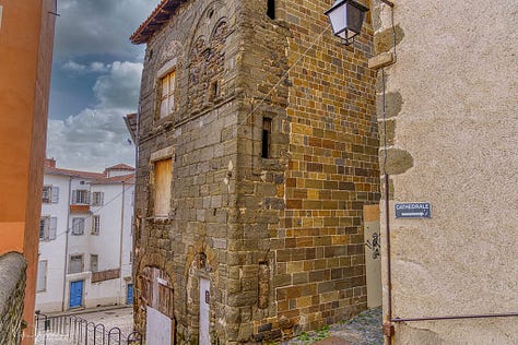 Path to the cathedral