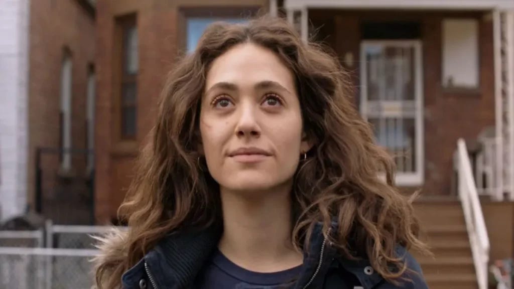 emmy rossum in una scena di Shameless