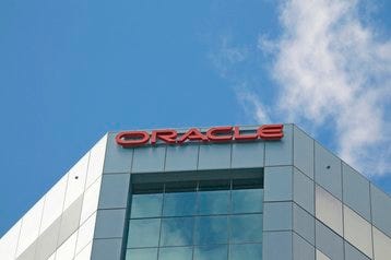 Oracle logo Oracle logo