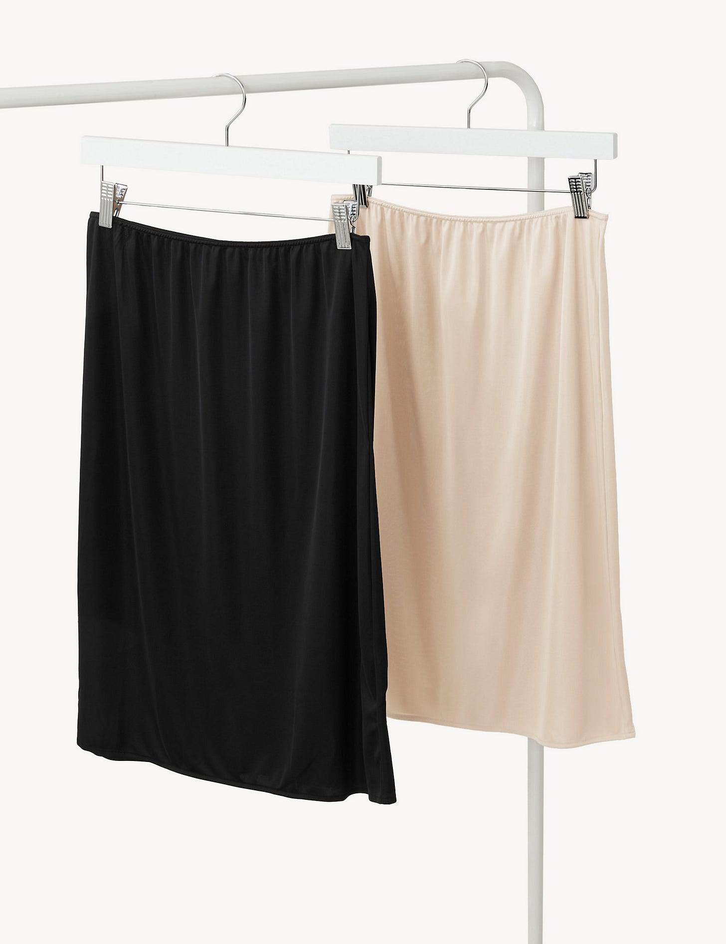 2pk Assorted Waist Slips 19"-29" 3 of 6 2pk Assorted Waist Slips 19"-29" 3 of 6