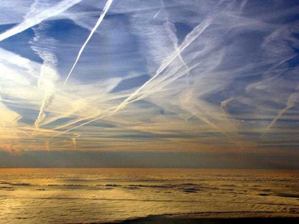 Mass: There Are No Such Things as Chemtrails; Only Contrails | KNKX Public Radio Mass: There Are No Such Things as Chemtrails; Only Contrails | KNKX Public Radio