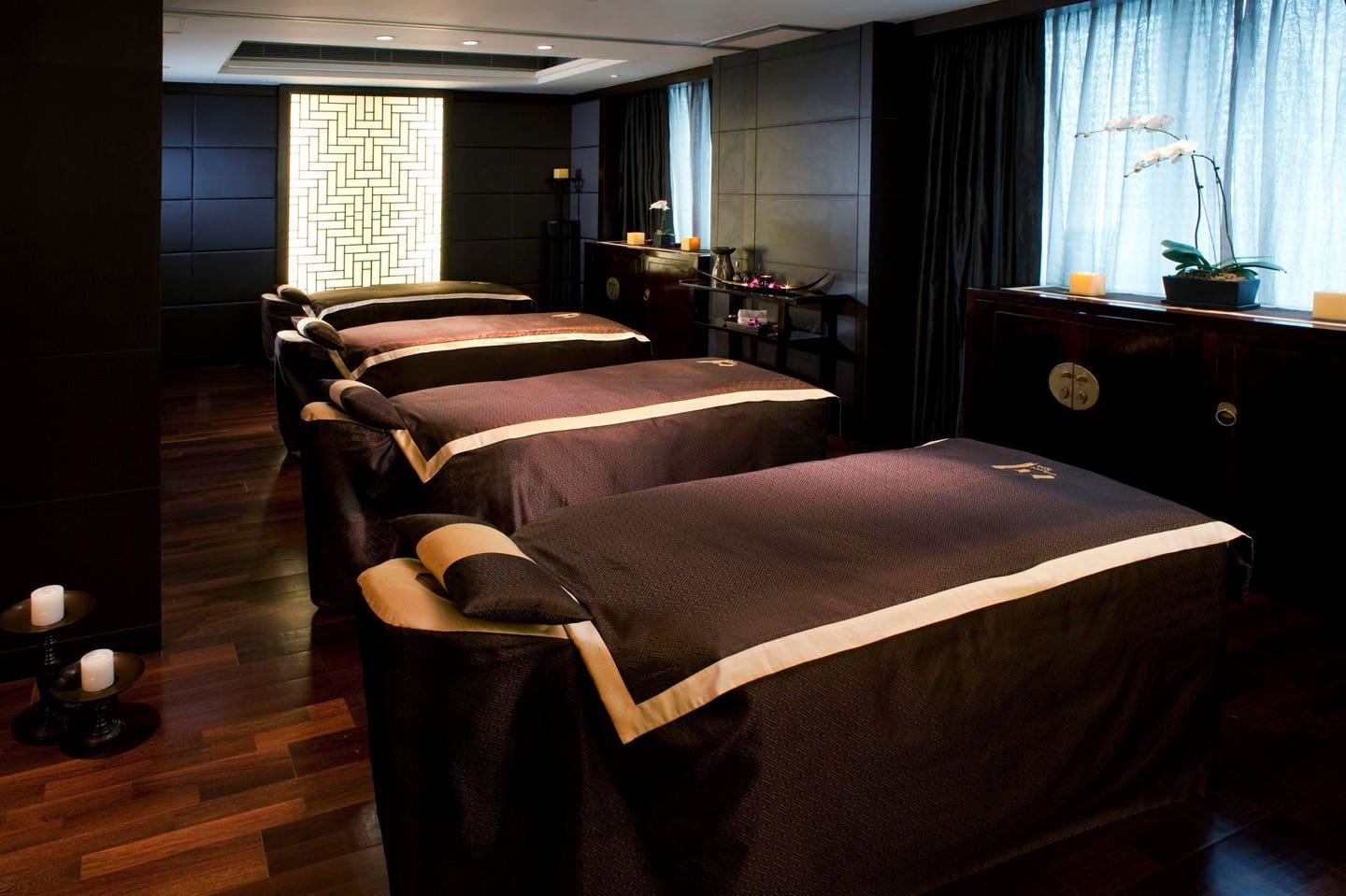 Element Room (Group Treatment Room) Element Room (Group Treatment Room)