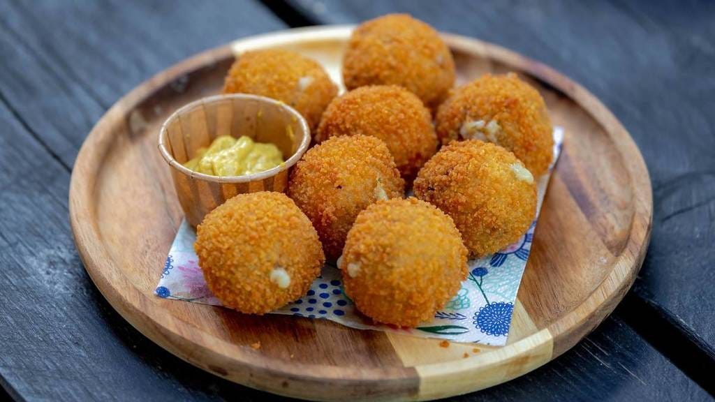 Bitterballen Recipe: A Dutch Winter Treat