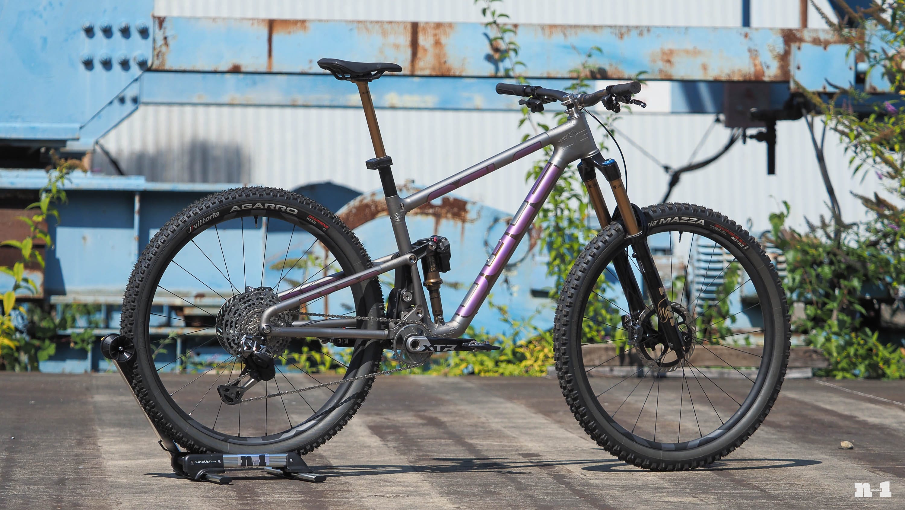 Josh Ogle full-suspension v2