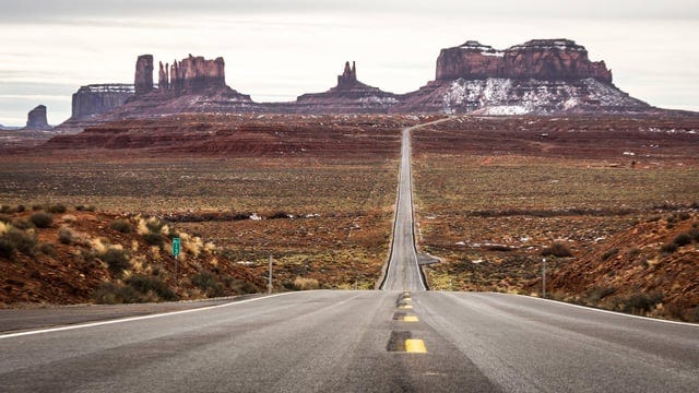 r/pics - I stopped at the spot Forrest Gump decided to end his run.