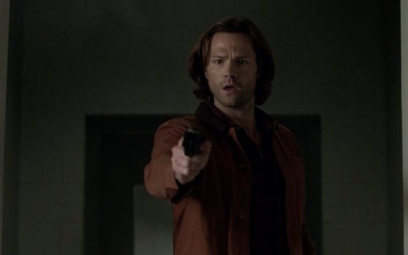 supernatural sam winchester pointing gun season 13 premier supernatural sam winchester pointing gun season 13 premier