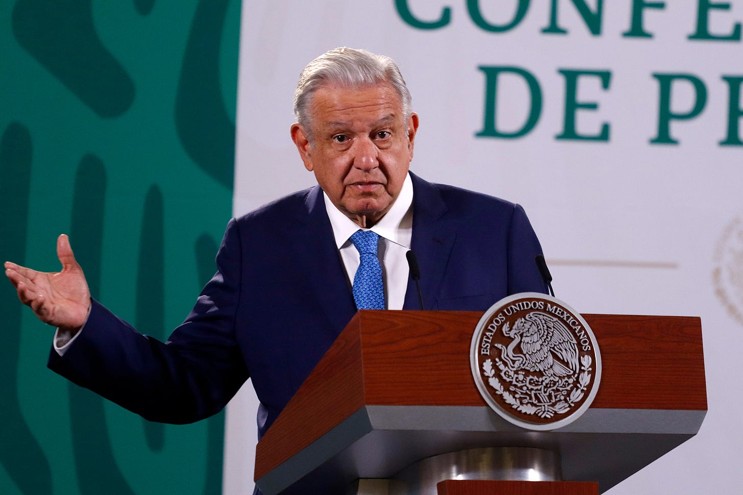 Mexico holds referendum on probing corrupt ex-presidents