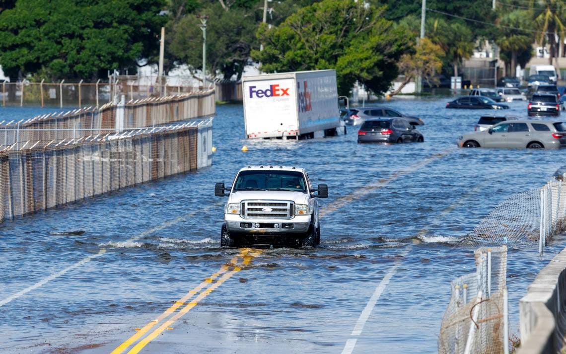 Floods: Fort Lauderdale airport remains closed. Forecast calls for more  rain | WUSF Public Media