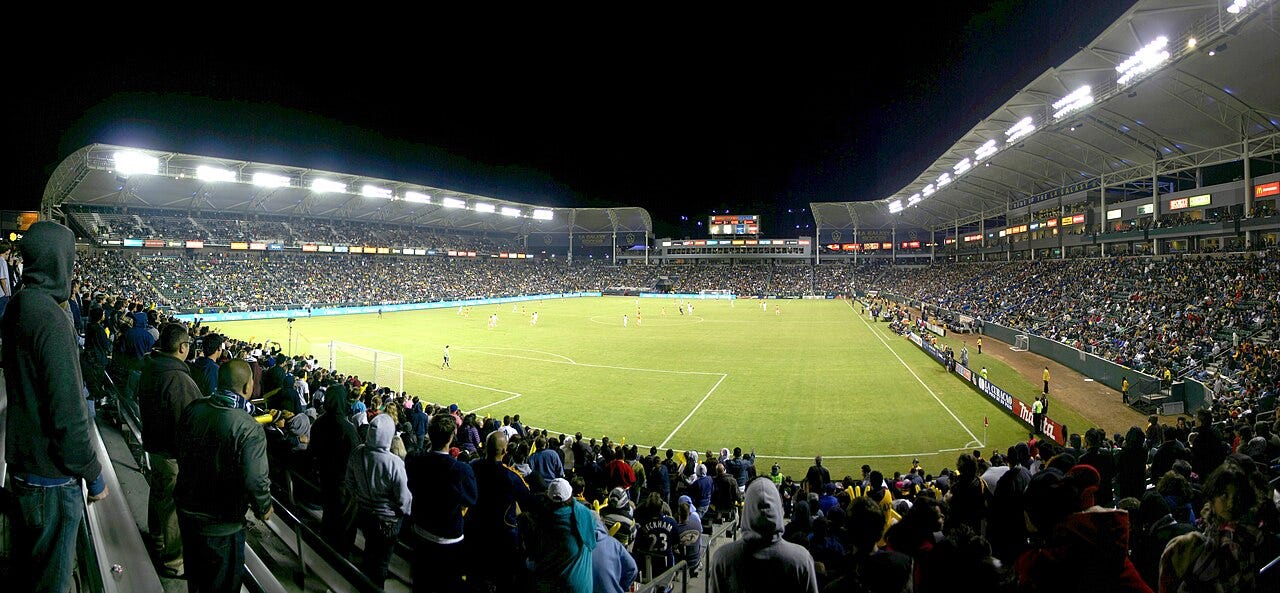 Photo: YoTuT / Wikimedia Commons (CC BY 2.0) It’s lights out for Dynamo in L.A. Quest for 3rd MLS Cup ends with extra-time collapse By JOSE DE JESUS ORTIZ Copyright 2009 Houston Chronicle Nov. 14, 2009, 3:07AM CARSON, Calif. -- It took extra time, but David Beckham, Landon Donovan, Gregg Berhal