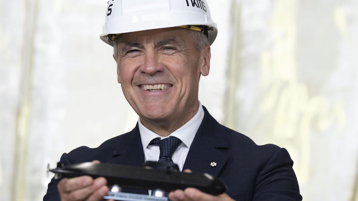 Québec renforce la place du français pendant que l’Allemagne bonifie son offre de sous-marins au Canada