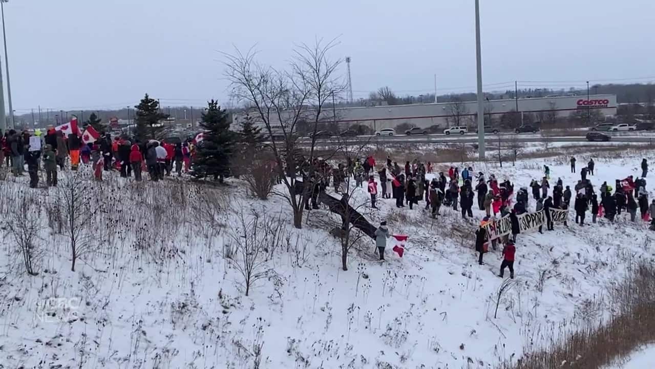 Trucker convoy against vaccine mandates rolls through Ontario en route to Ottawa | CBC News Trucker convoy against vaccine mandates rolls through Ontario en route to Ottawa | CBC News