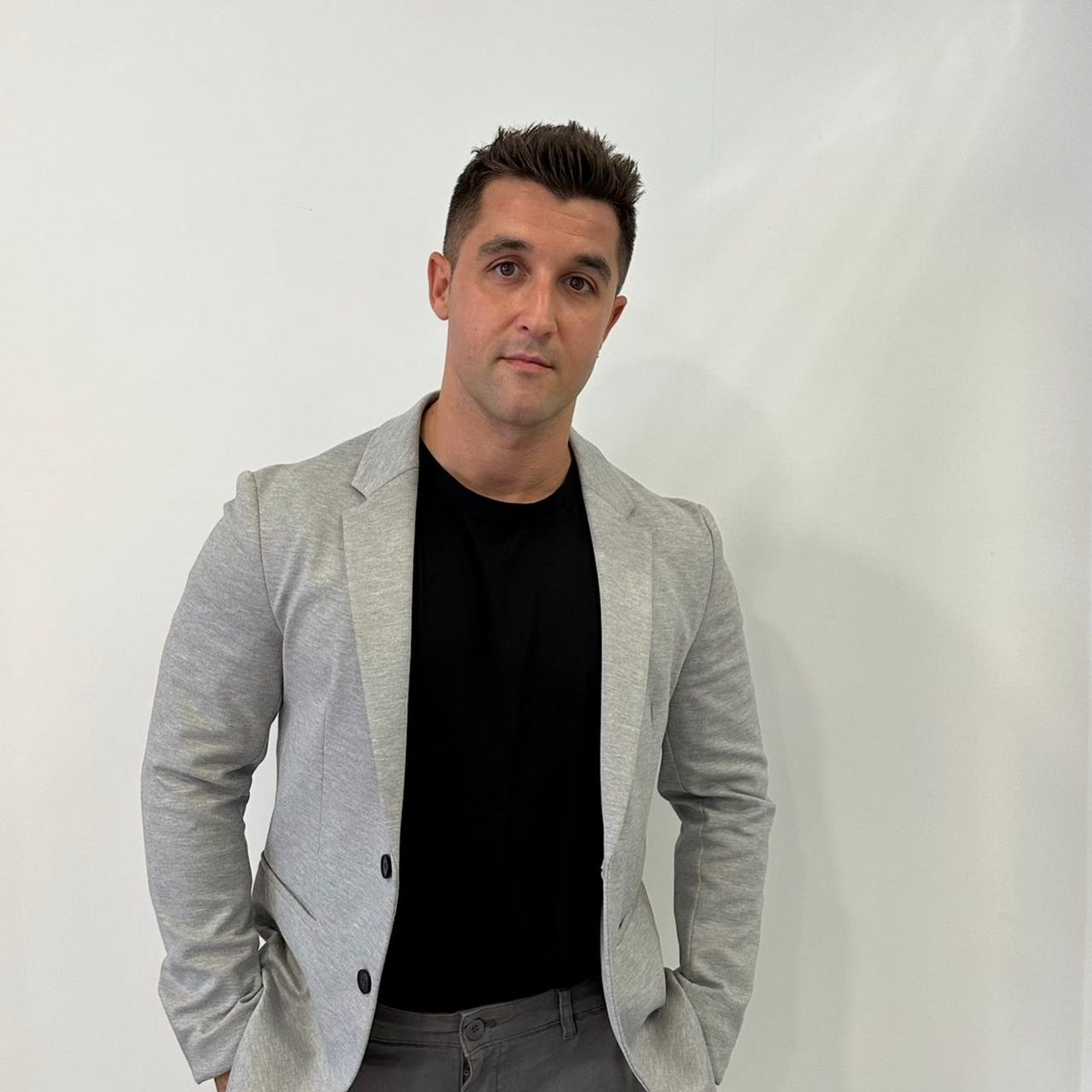 InvirtiendoME Roberto Chamorro