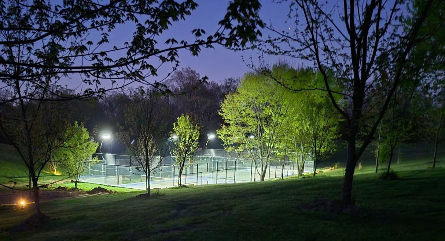 Vitesse Padel at night