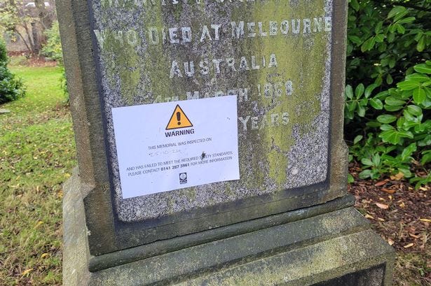 Warning notices have been placed on graves in Riddrie Park cemetery, sparking complaints.