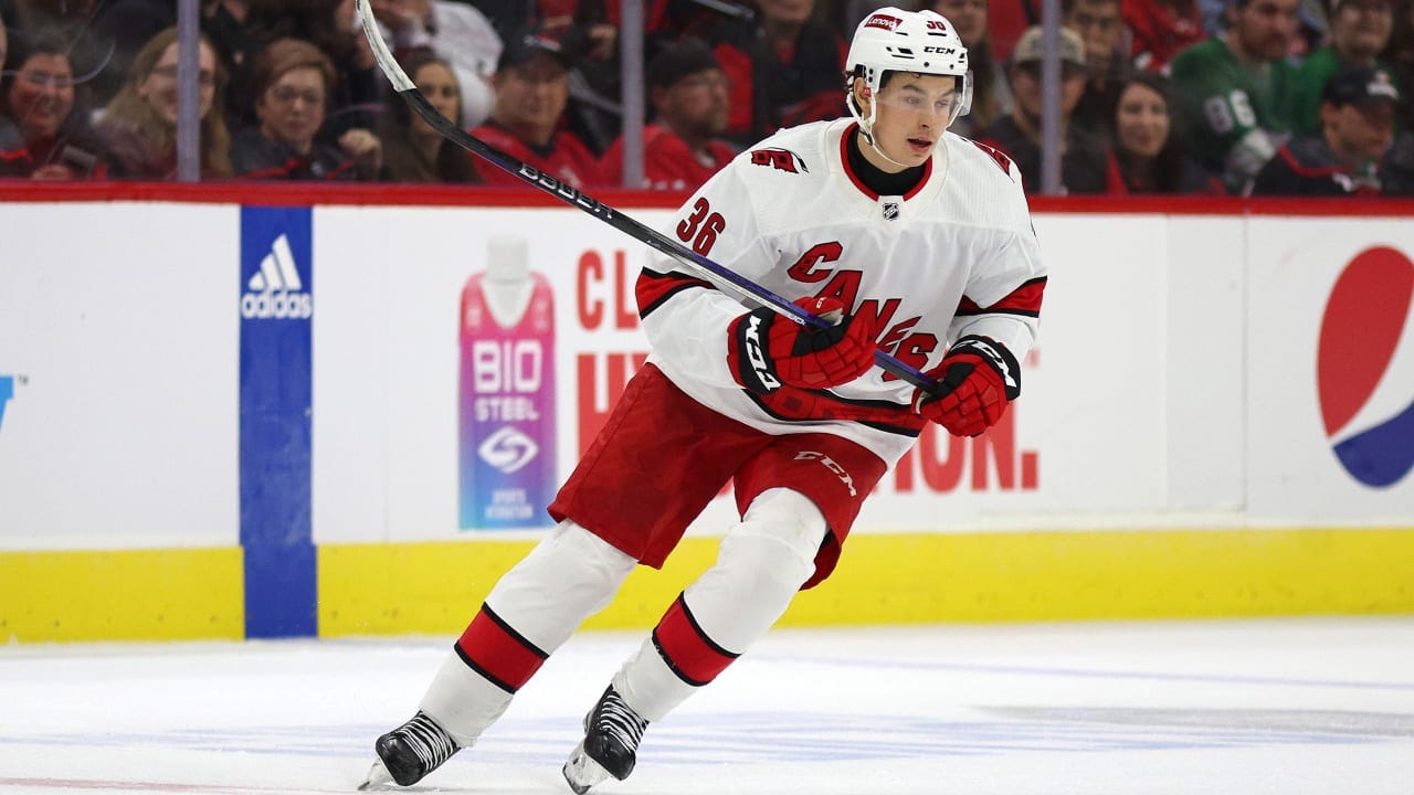 La progression d'Unger Sorum impressionne les Hurricanes | LNH.com