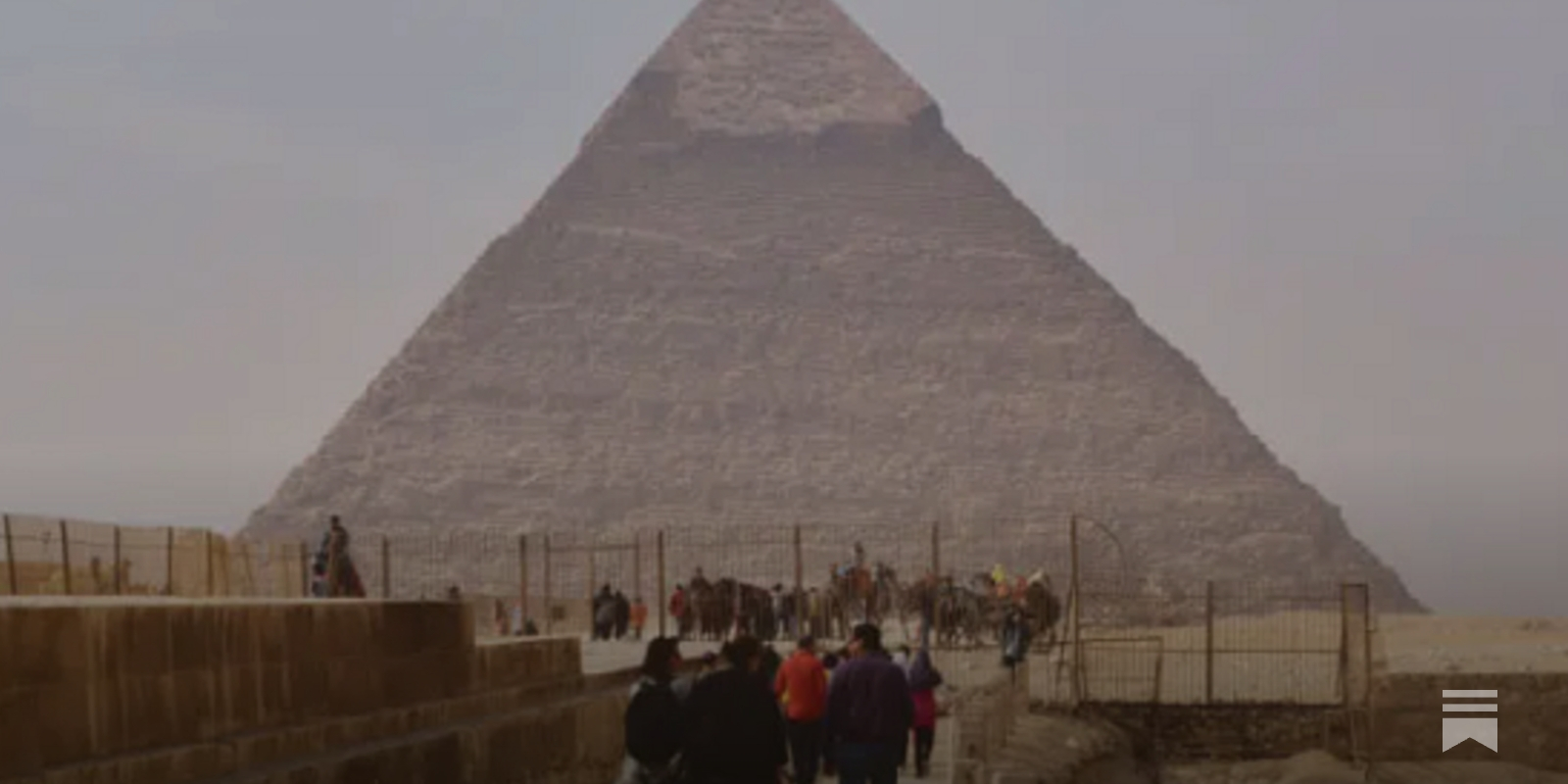 70] Como as pirâmides foram construídas?, image size:1600x800