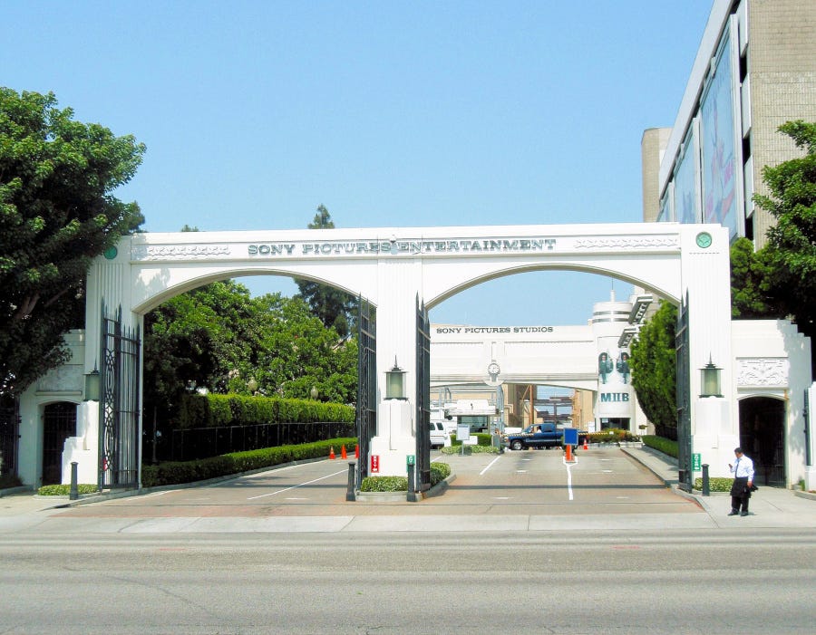 By Coolcaesar at the English-language Wikipedia, CC BY-SA 3.0, https://commons.wikimedia.org/w/index.php?curid=15740739