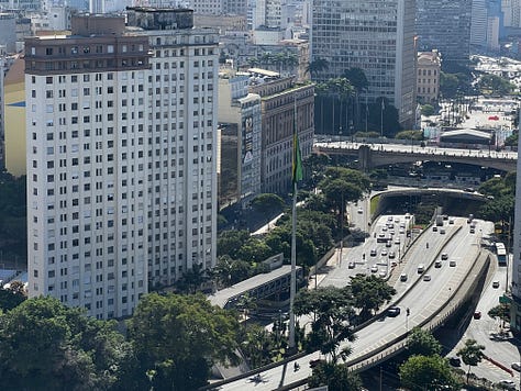Imagens do Centro de SP com sua diversidade arquitetônica