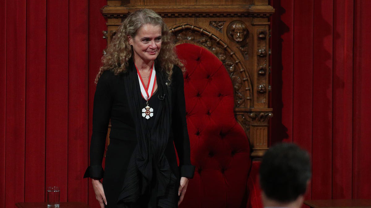 Julie Payette, dans la chambre du Sénat, lors de son assermentation à titre de gouverneure générale du Canada, en octobre 2017. (Photo d'archives) Julie Payette, dans la chambre du Sénat, lors de son assermentation à titre de gouverneure générale du Canada, en octobre 2017. (Photo d'archives)