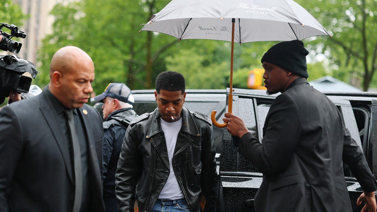 Kid Cudi testifies about car being set on fire during his relationship with  Cassie Ventura - ABC7 Los Angeles