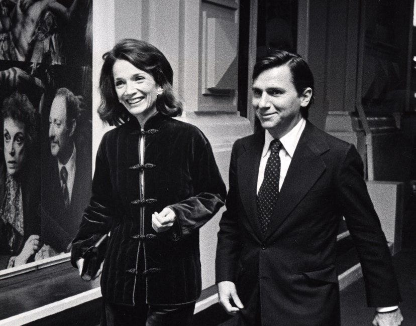 MINIMALISTIC & FESTIVE LOOKS