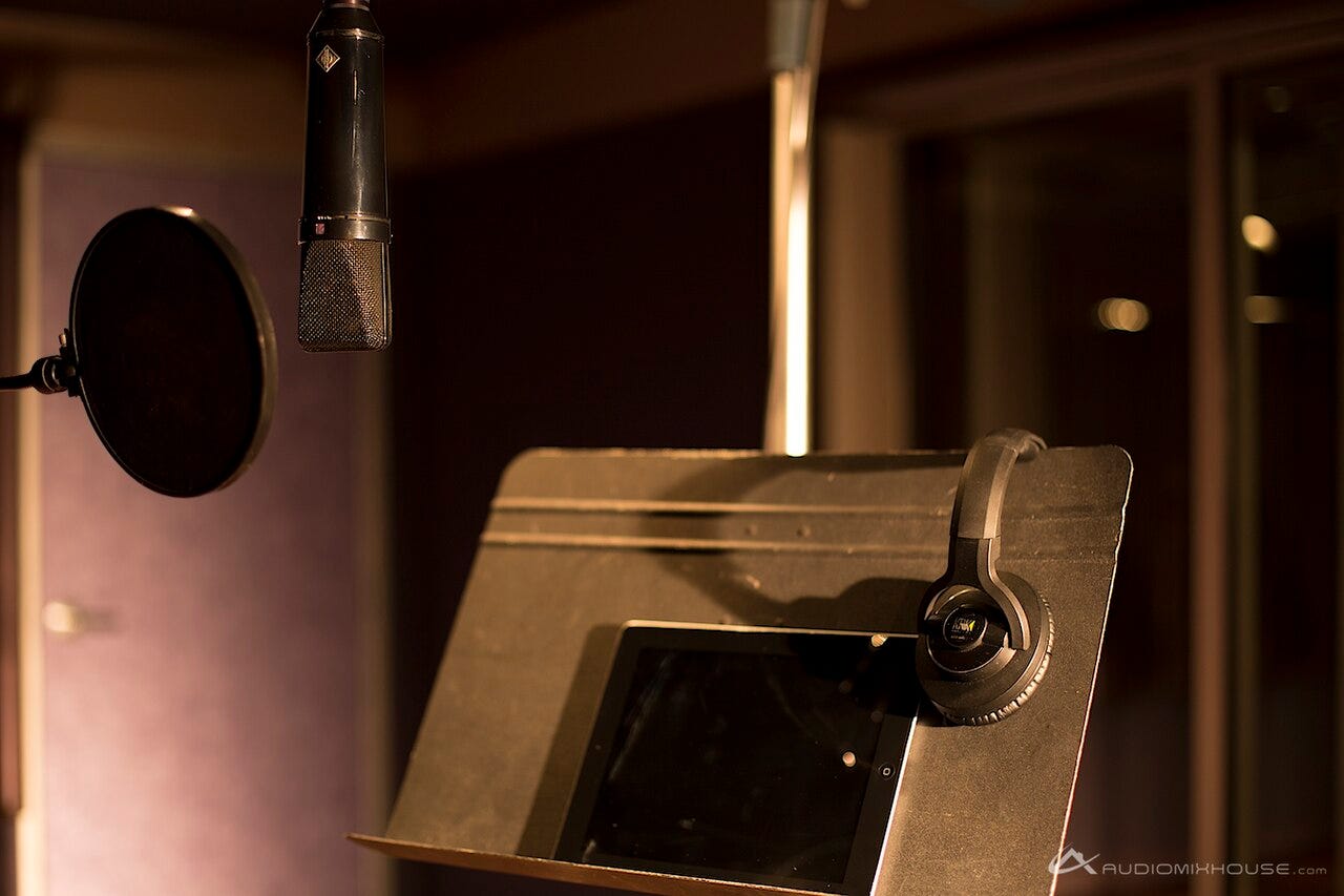 Photo: Audio Mix House from United States / Wikimedia Commons (CC BY 2.0) Studio B, our large mixing room at Audio Mix House, Las Vegas, NV