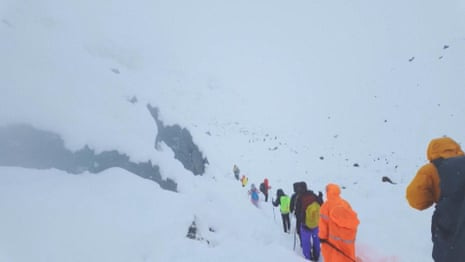 Mount Everest rescue under way after snowstorm traps nearly 1,000 people |  Mount Everest | The Guardian