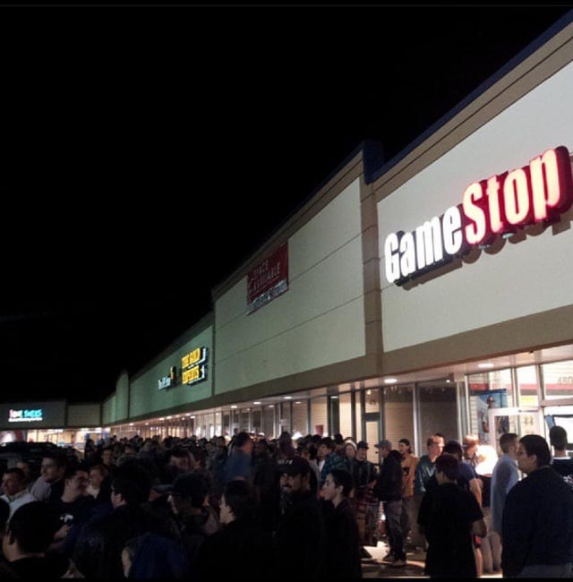 The crowd at the Midnight release for GTA V, September 2013 : r/gaming The crowd at the Midnight release for GTA V, September 2013 : r/gaming