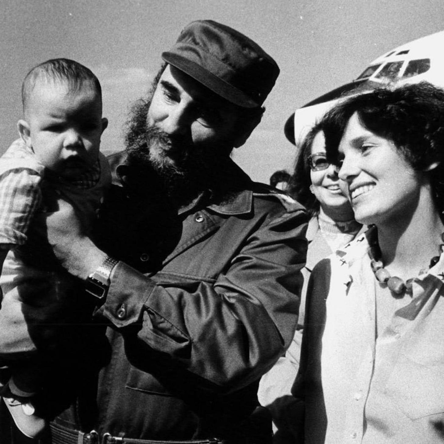 Trudeau criticized for laudatory statement on Fidel Castro's death - The  Globe and Mail