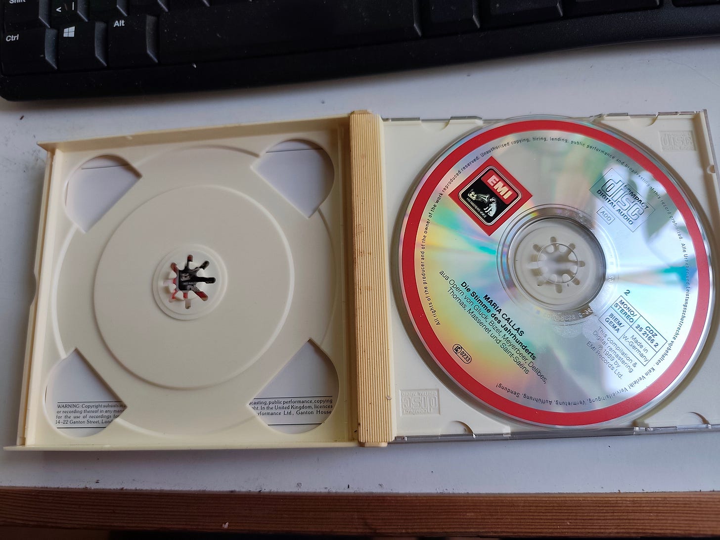 a double CD cover where one is missing