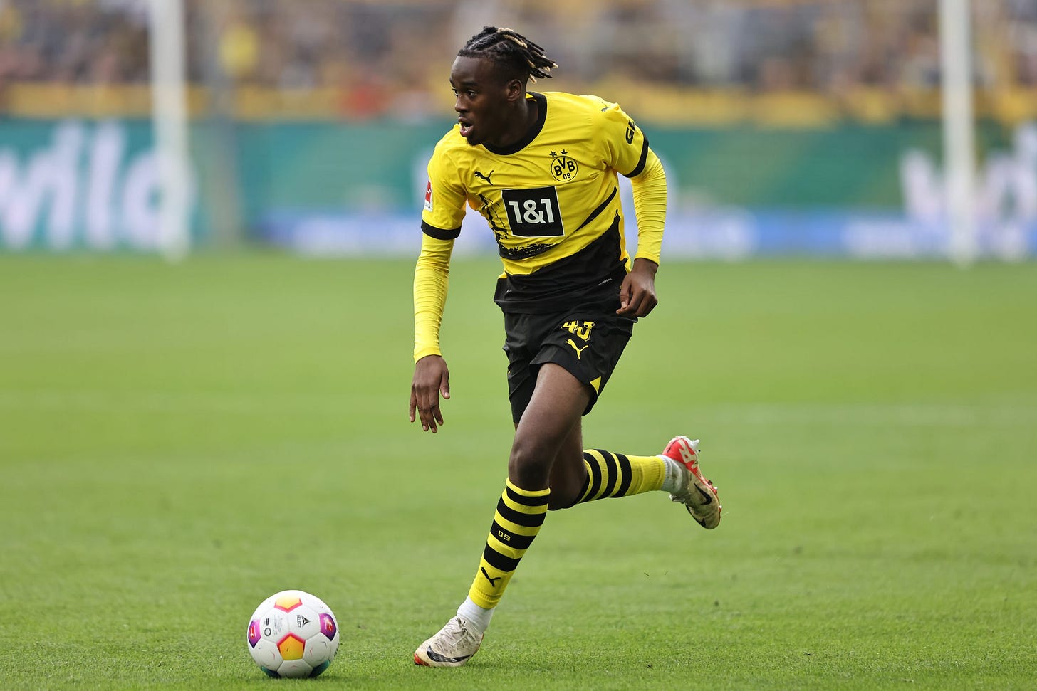 Jamie Bynoe-Gittens to extend contract at Borussia Dortmund - Get German  Football News