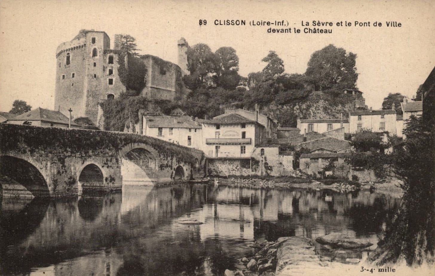 Château de Clisson Château de Clisson