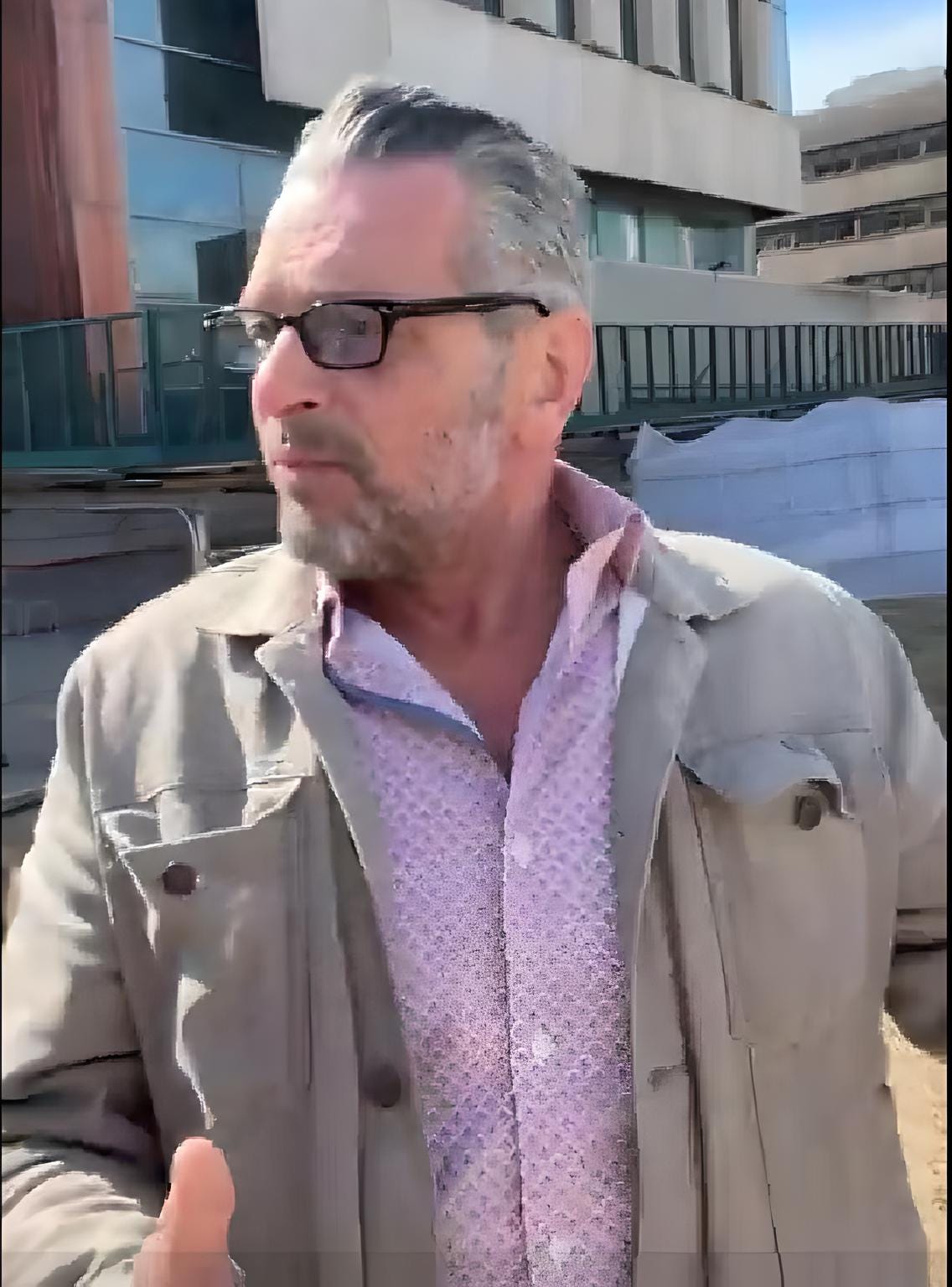 Scott LoBaido outside SI Courthouse