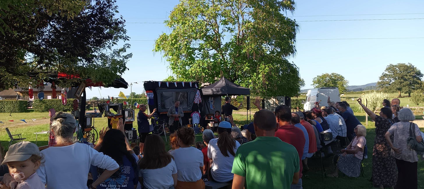 Fête villageoise ambiancée par Ville à Joie