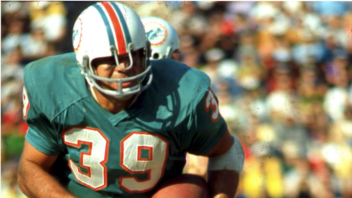 NFL great Larry Csonka to speak at Pillars | Juneau Empire