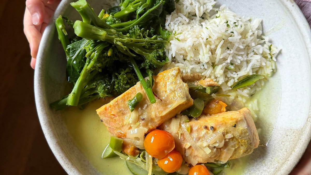 Authentic Kerala Meen Moilee Recipe: A Mild Syrian Christian Fish Curry